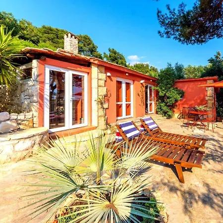 Meneghello Palmizana Art Villa